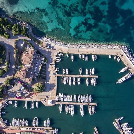 Le Sirene Hotel Portisco Buitenkant foto