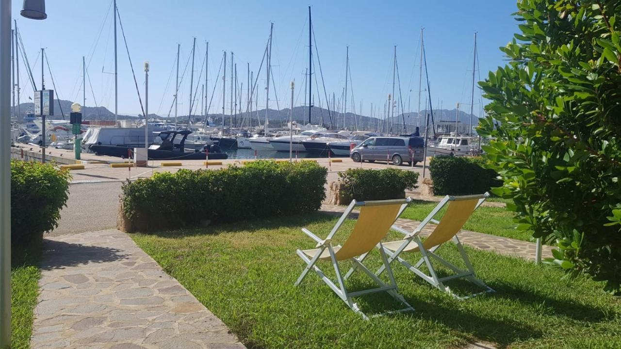 Le Sirene Hotel Portisco Buitenkant foto