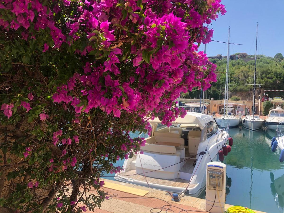Le Sirene Hotel Portisco Buitenkant foto