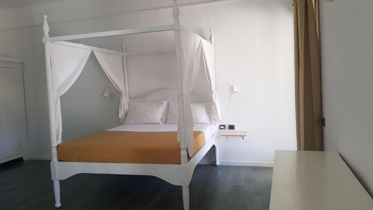Le Sirene Hotel Portisco Buitenkant foto