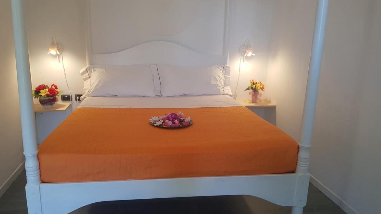 Le Sirene Hotel Portisco Buitenkant foto