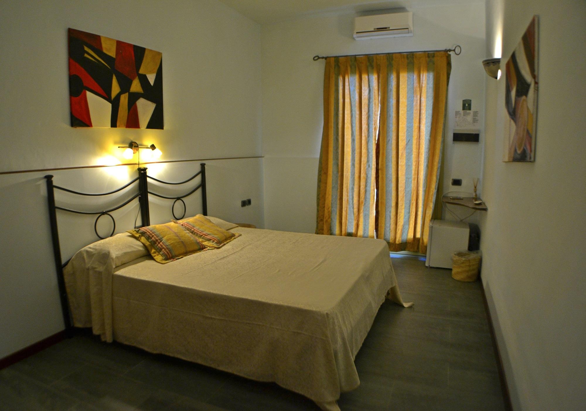 Le Sirene Hotel Portisco Buitenkant foto