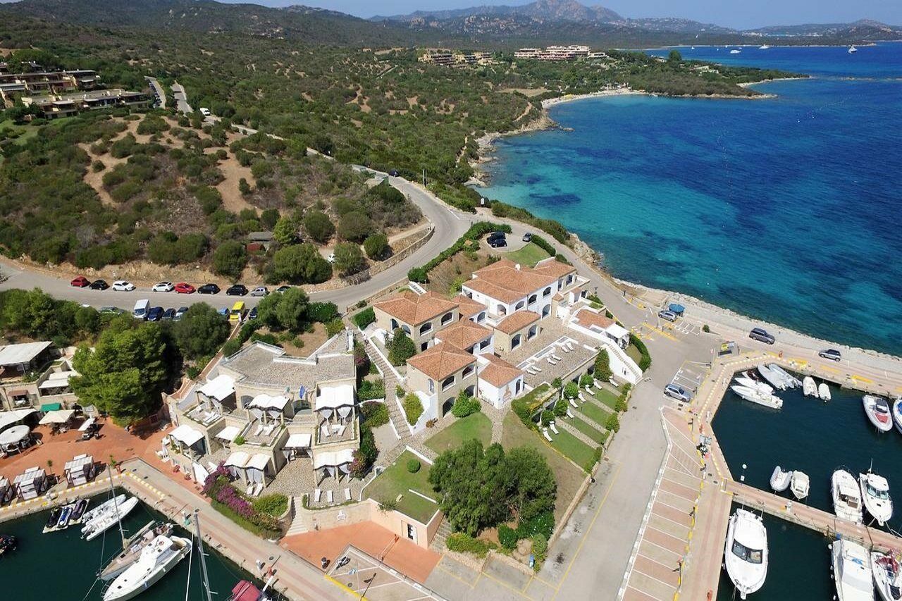 Le Sirene Hotel Portisco Buitenkant foto